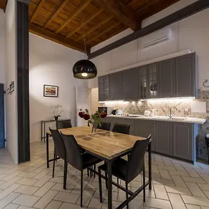 duallook.it-tuscanyhotel.com/
