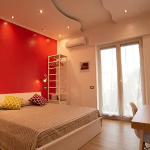 Vanvitelli Domus 2*, Naples Italie